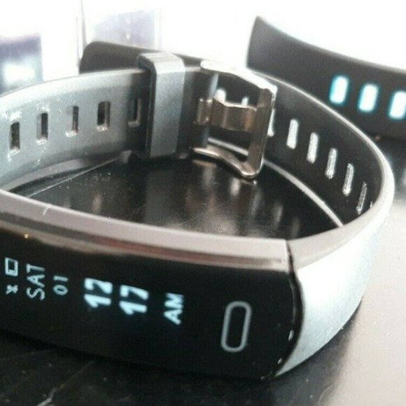 FITCOMM IP67 Fitness Tracker Watch with Sleep Monitor + Replacement Band - Boxed - Picture 5 of 10